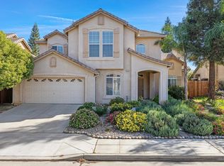 10670 N Spanish Bay Dr, Fresno, CA