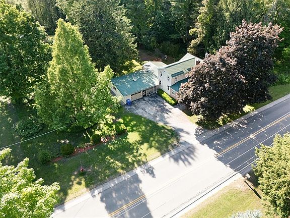 2nd image of 6789 Maple Ave