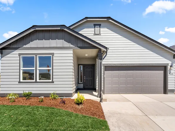3688 Luchu St, Medford, OR 97504