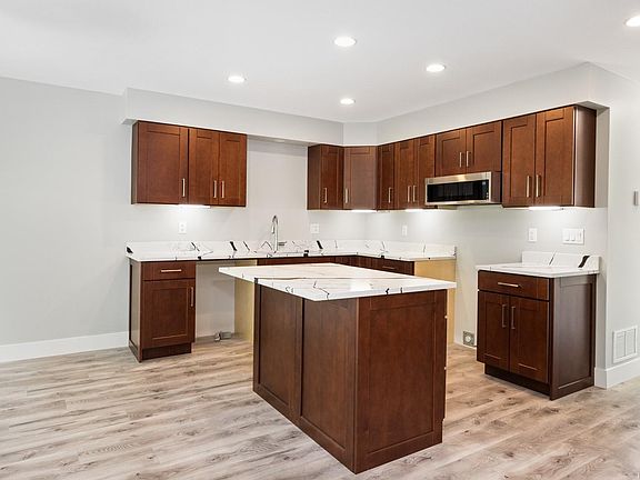 5th image of 2899 River Rd #112