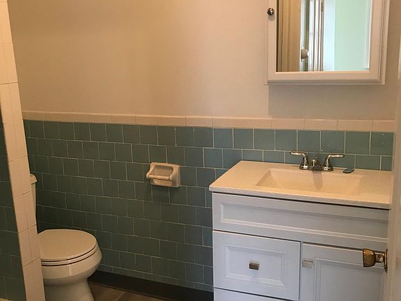 3rd image of 347 Williams St Floor 2