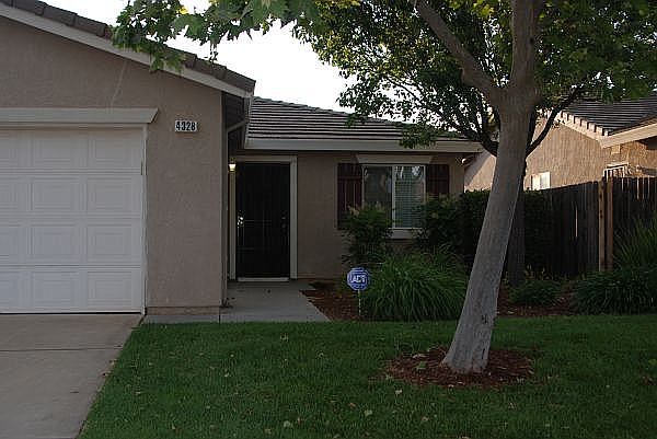 1st image of 4328 Aubergine Way