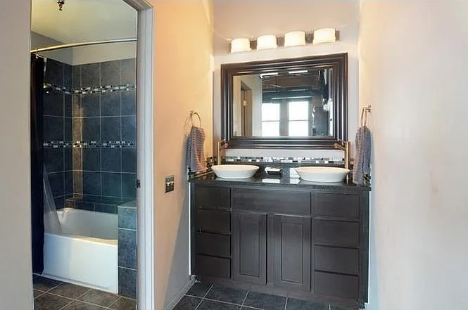 2 bed, 2.5 bath, 1500 sqft, $3,400 — Photo 4