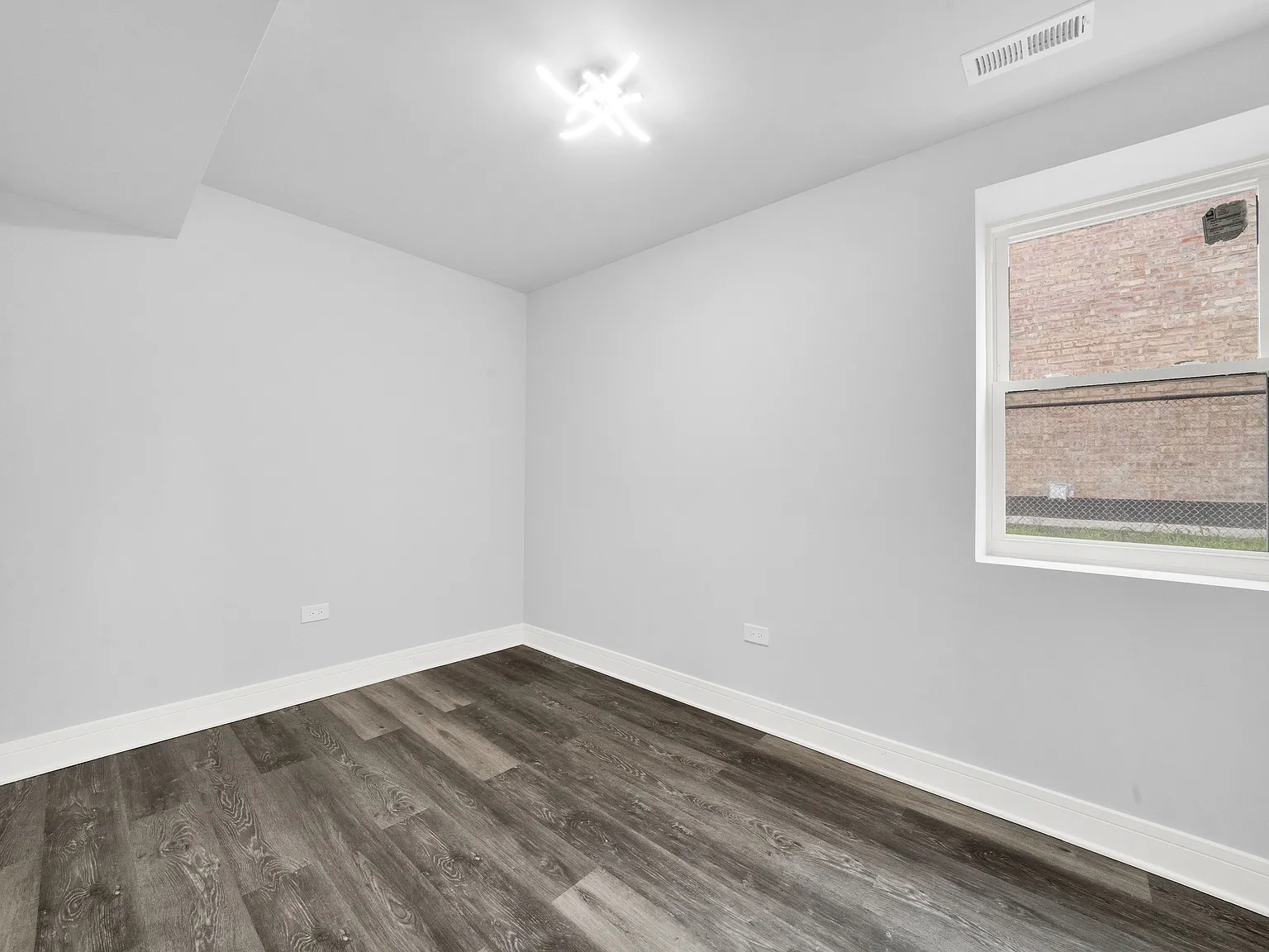 2 bed, $1,500 — Photo 4