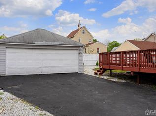 31 Saint Ann St, Carteret, NJ 07008