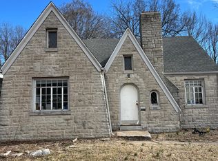 658 S National Ave, Springfield, MO 65804