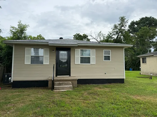 704 Smart St, Jacksonville, AR 72076