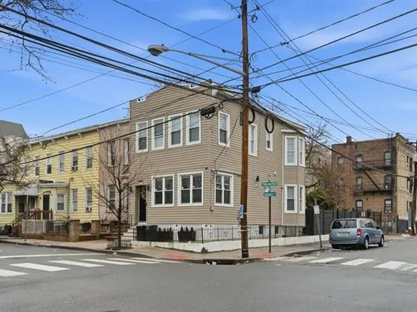 96 Atlantic Street image 1 of 31