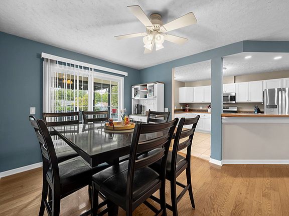 5th image of 625 Eichler Dr