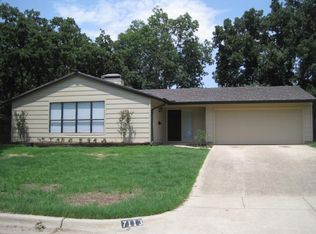 7113 Monterrey Dr, Fort Worth, TX 76112