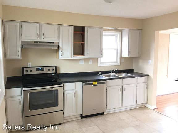 5th image of 12615 McGowan Ave