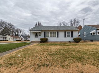 138 Graceland Ct, Decatur, IL 62526