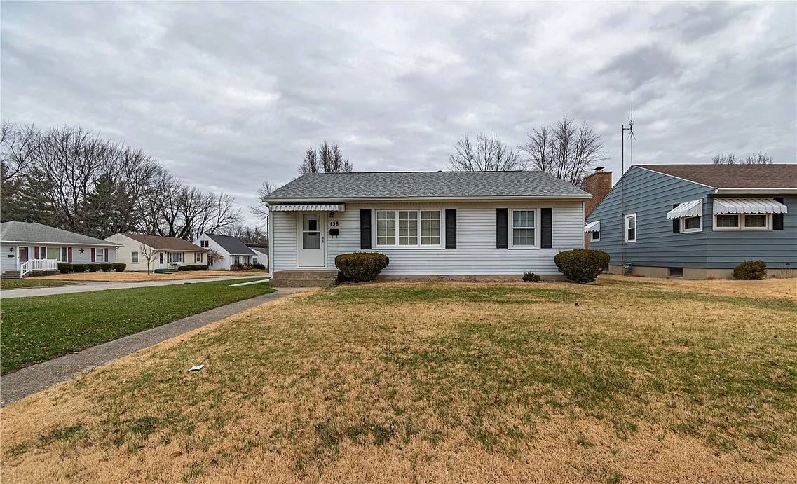 138 Graceland Ct photo 1