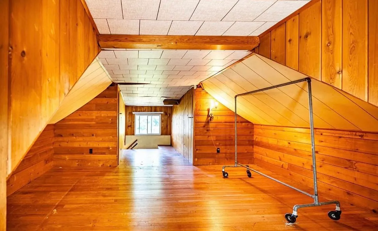 37 Glendale Ave — Photo 3