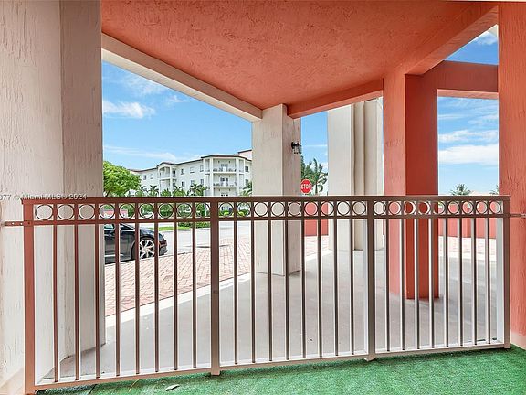 3rd image of 11002 NW 83rd St APT 102