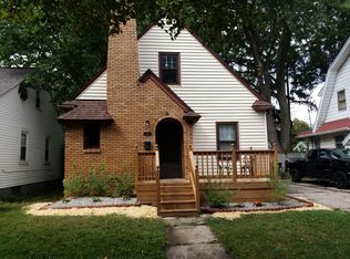 1013 Cleo St, Lansing, MI 48915