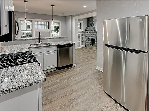 3701 S Benton Ave — Photo 12
