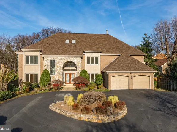 9809 Tibron Ct, Potomac, MD 20854