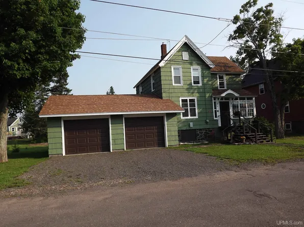 26153 Wolverine St, Laurium, MI 49913