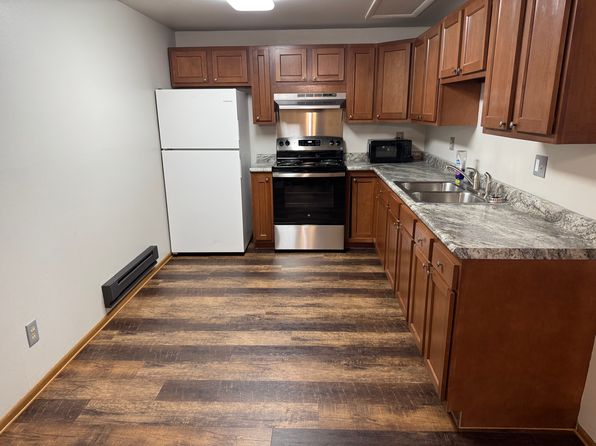 930 Iowa Ave #2