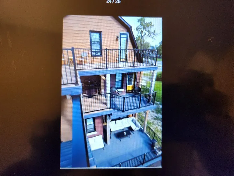 306 E Bethune St — Photo 4