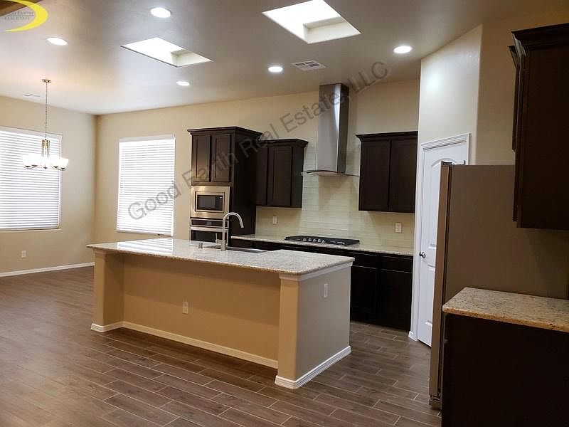 1st image of 3673 Balboa Ct
