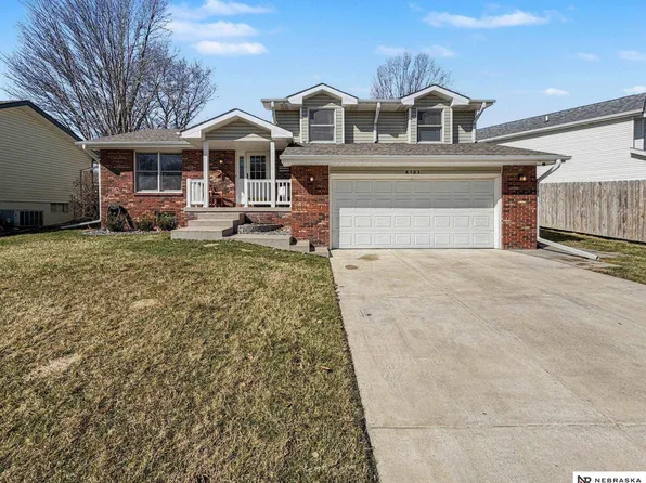 4121 Mason Dr, Lincoln, NE 68521