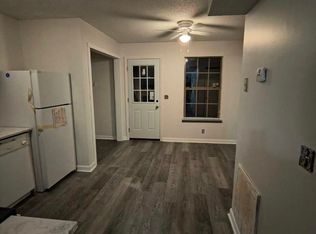105 Hickory Trce APT 1, Clarksville, TN 37040