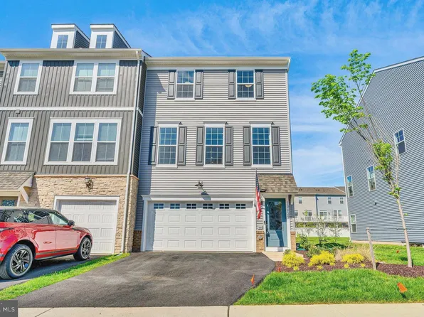 10622 Sheffield Glen Ln, Manassas, VA 20110