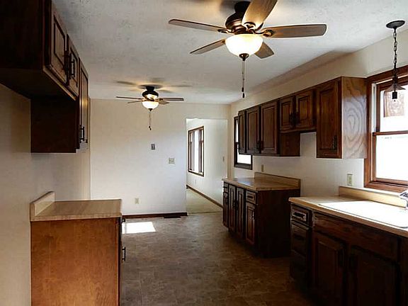 4th image of 236 McKinley Ave