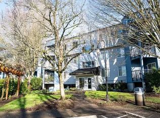8720 SW Tualatin Rd APT 206, Tualatin, OR 97062