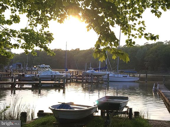 2nd image of 2200 Poplar Rd