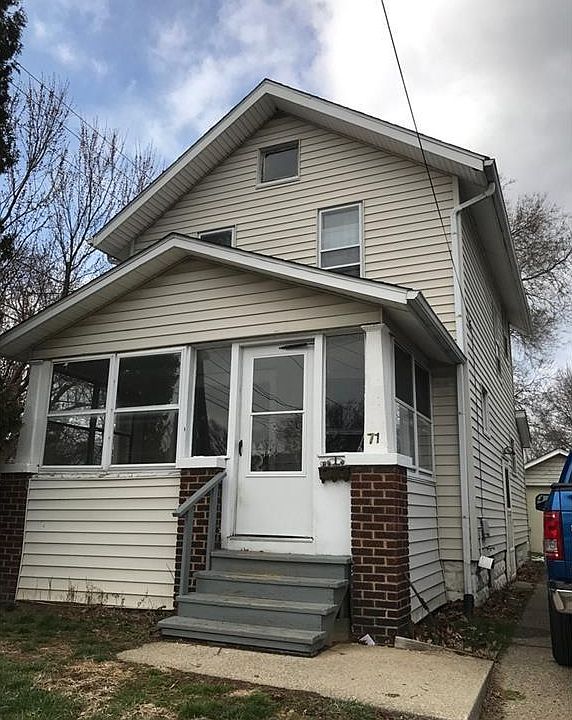1st image of 71 Brighton Dr