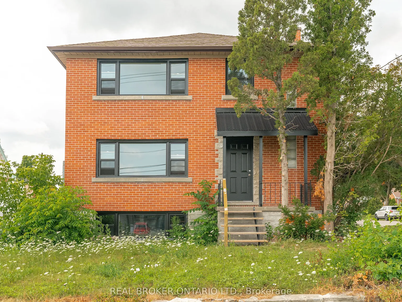 2 bed, $1,800 — Photo 1