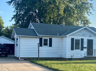 1318 9th Ave, Holdrege, NE 68949
