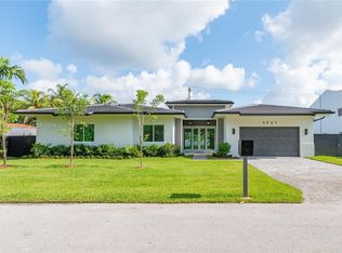 5921 SW 56th Ter, South Miami, FL 33143