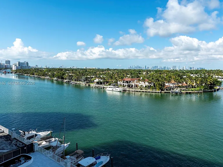 6770 Indian Creek Dr #8L — Photo 4
