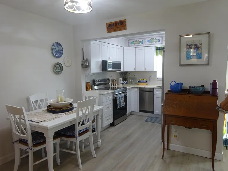 2763 Dudley Dr W #H — Photo 3