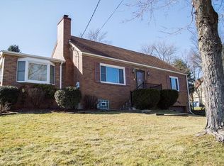 505 Long Dr, Pittsburgh, PA 15241