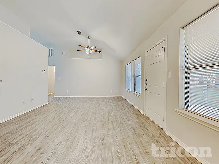 1508 Sunflower Ln — Photo 15