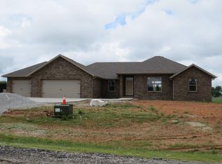 245 Empire Ave, Ozark, MO 65721