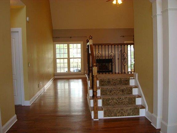 3rd image of 257 Amy Clegg Dr