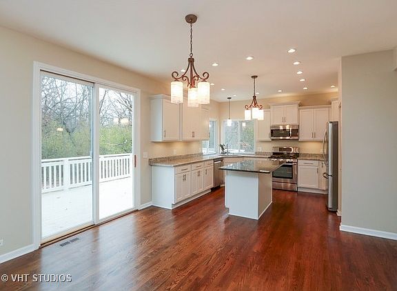 5th image of 810 Savanna Springs Dr