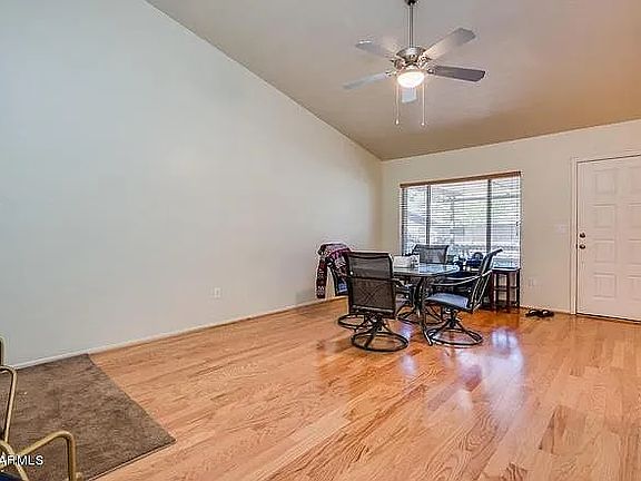 4th image of 2521 S Maple Ave APT 104