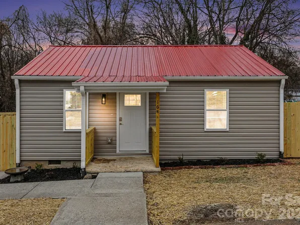 164 Chestnut Dr SW, Concord, NC 28025