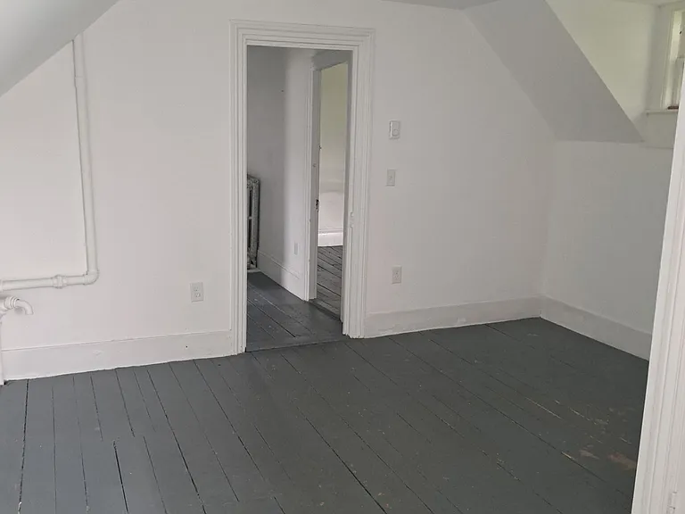 74 Maverick St — Photo 13