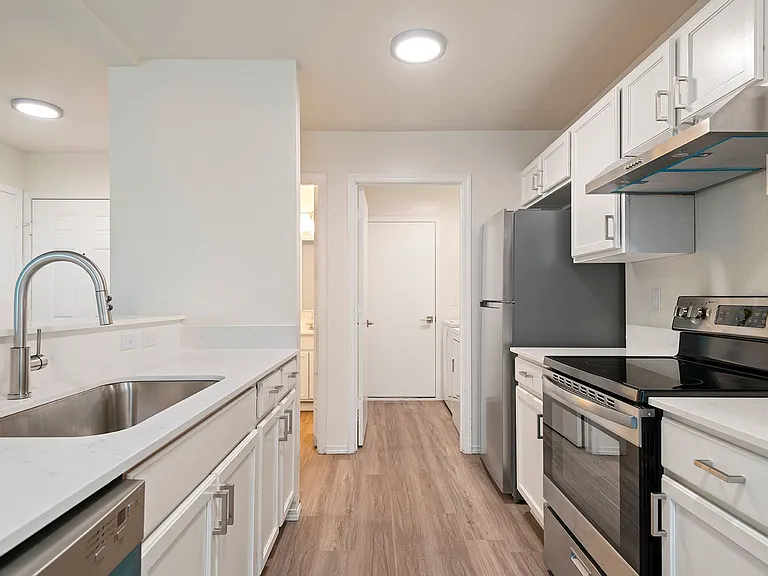 Kensington Townhomes — Photo 5