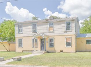 2002 E Goodwin Ave, Victoria, TX 77901