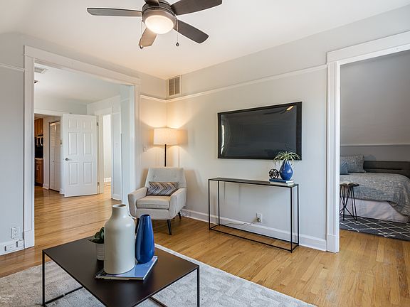 5th image of 3343 N Bell Ave #3