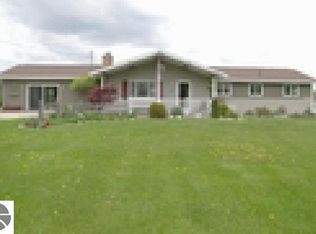 995 S M 76, Sterling, MI 48659